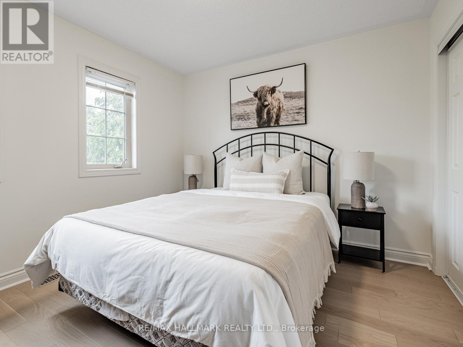 












109 GRAPEVINE ROAD

,
Caledon (Bolton West),




Ontario
L7E2M6

