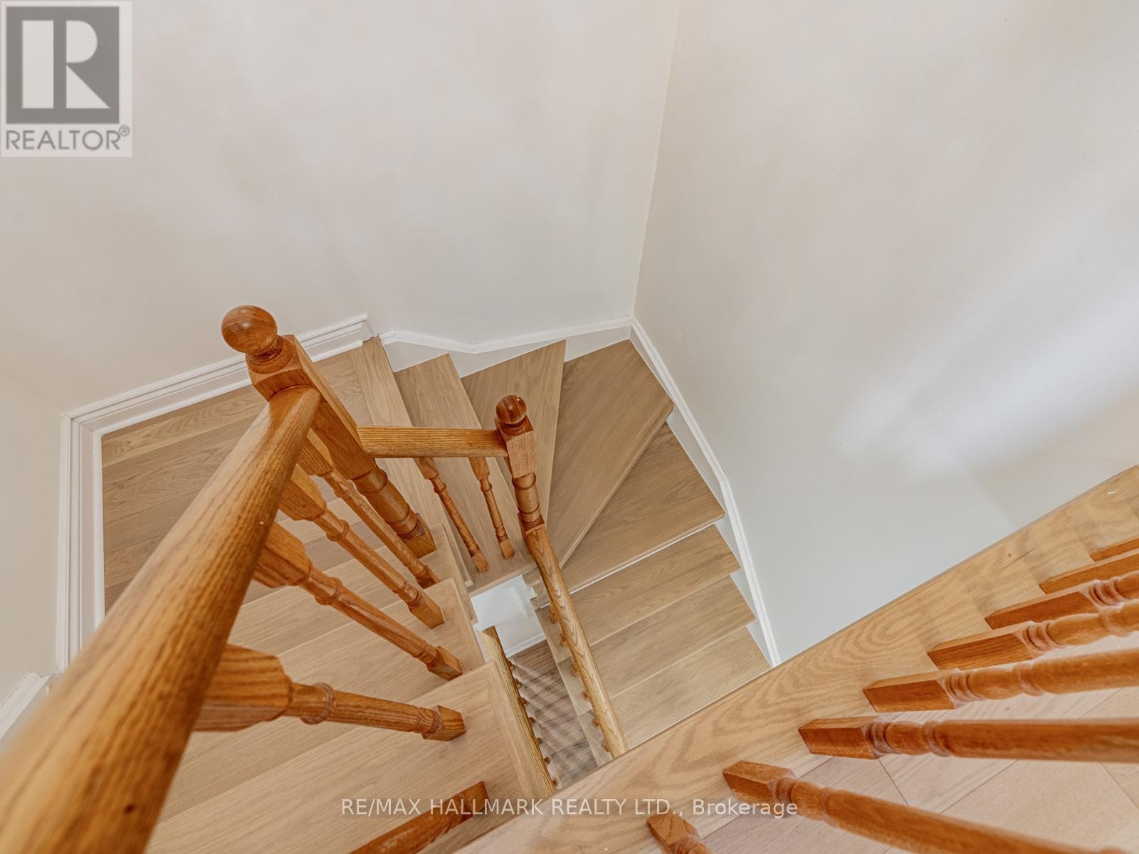












109 GRAPEVINE ROAD

,
Caledon (Bolton West),




Ontario
L7E2M6


