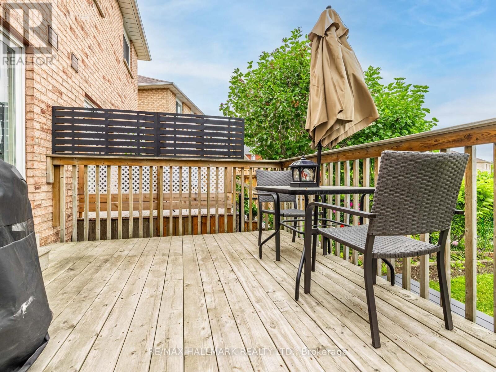 












109 GRAPEVINE ROAD

,
Caledon (Bolton West),




Ontario
L7E2M6

