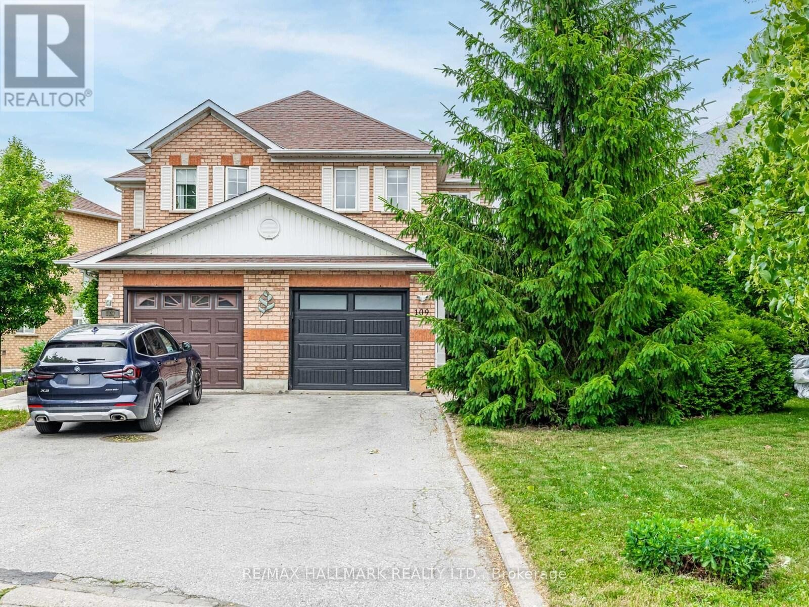 












109 GRAPEVINE ROAD

,
Caledon (Bolton West),




Ontario
L7E2M6

