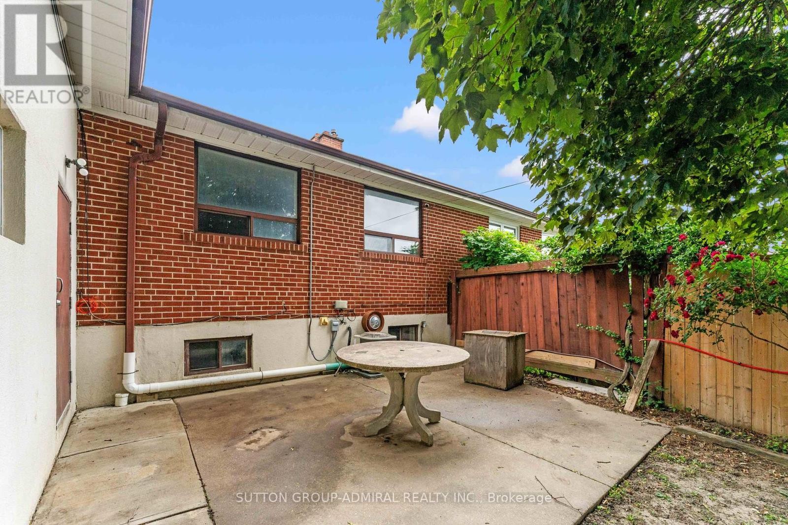 












21 PURCHASE PLACE

,
Toronto (Glenfield-Jane Heights),




Ontario
M3L1T9

