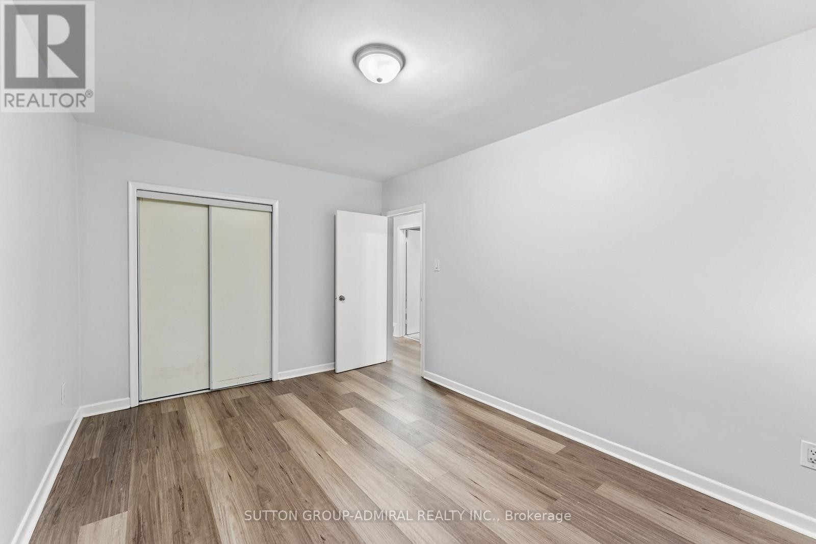 












21 PURCHASE PLACE

,
Toronto (Glenfield-Jane Heights),




Ontario
M3L1T9

