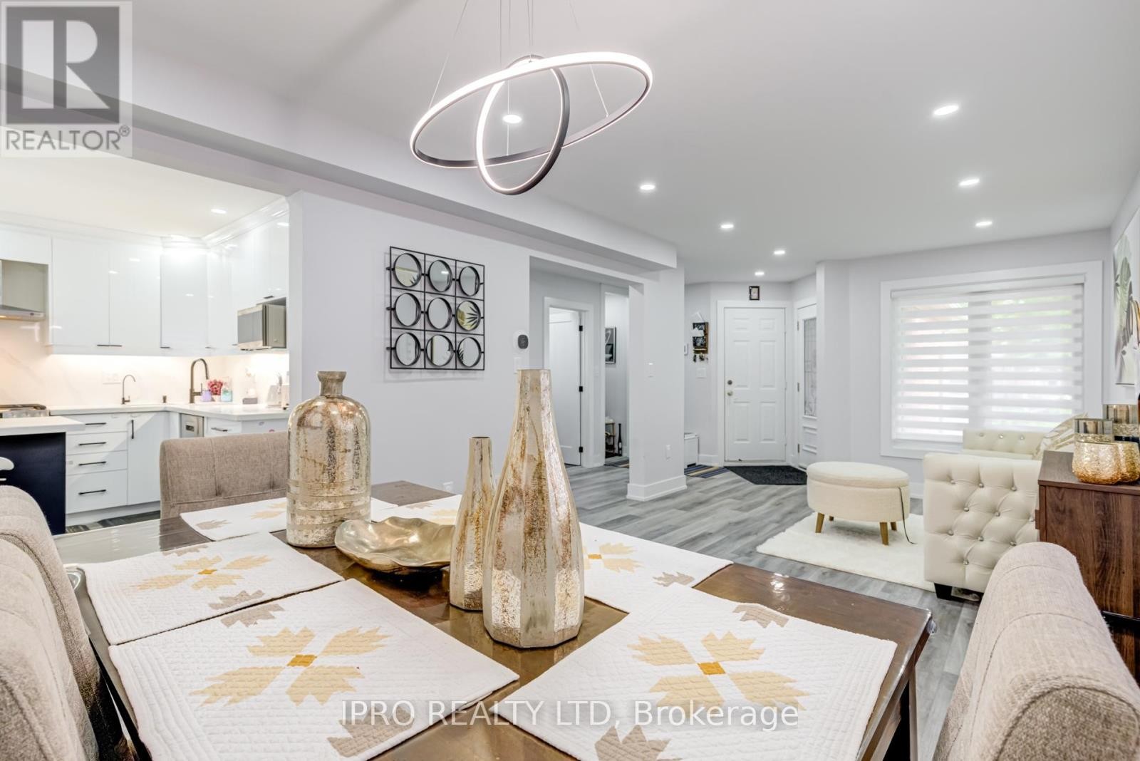 












3 FORESTGROVE CIRCLE

,
Brampton (Heart Lake East),




Ontario
L6Z4T2

