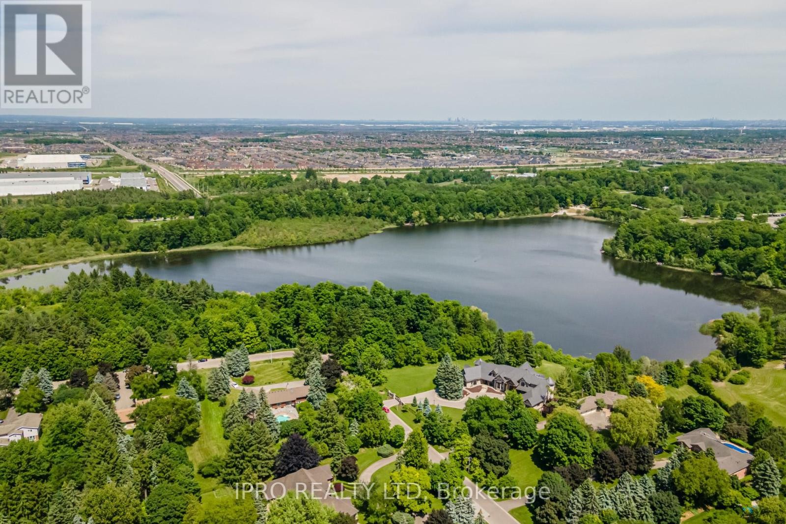 












3 FORESTGROVE CIRCLE

,
Brampton (Heart Lake East),




Ontario
L6Z4T2

