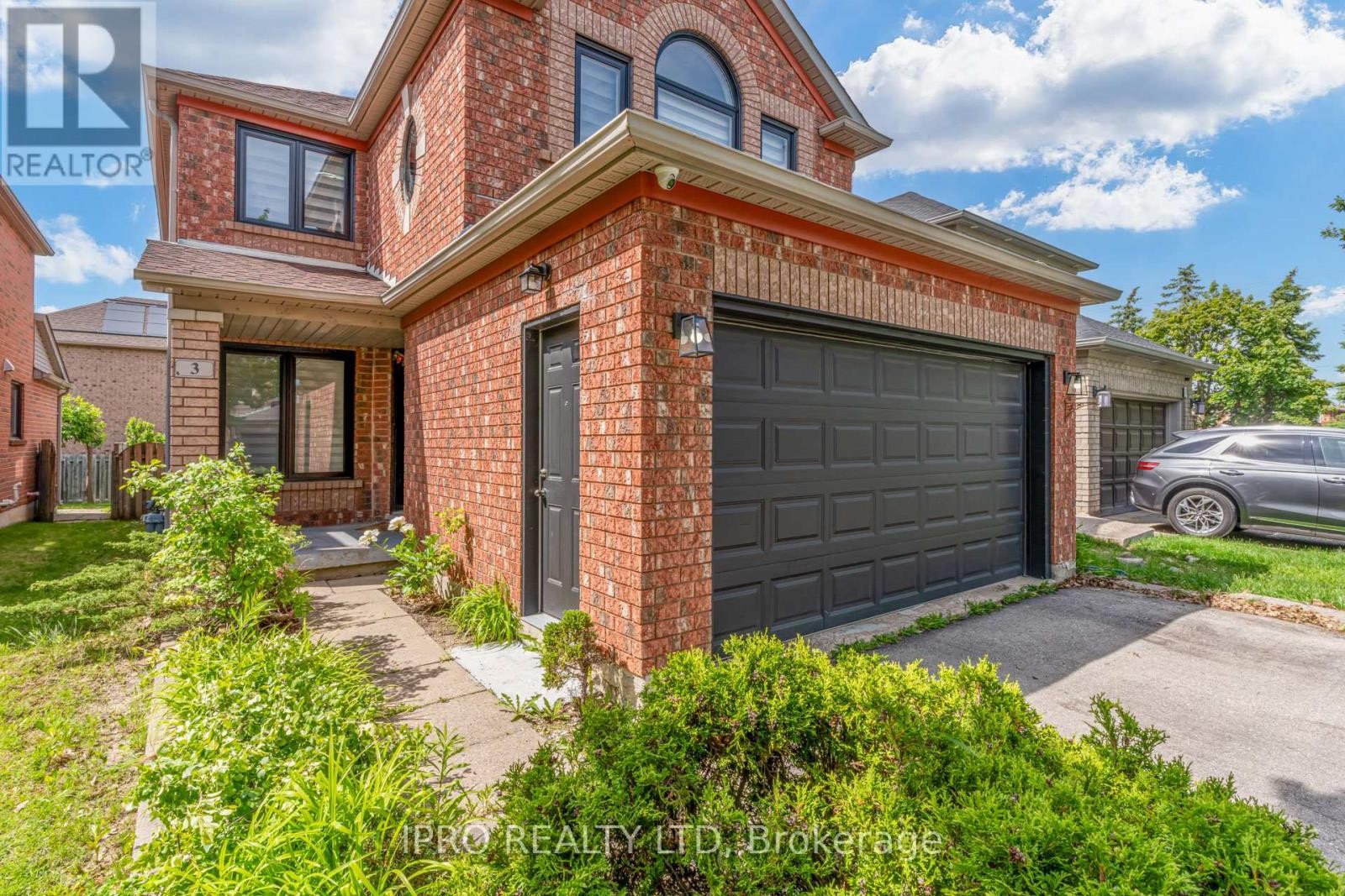 












3 FORESTGROVE CIRCLE

,
Brampton (Heart Lake East),




Ontario
L6Z4T2

