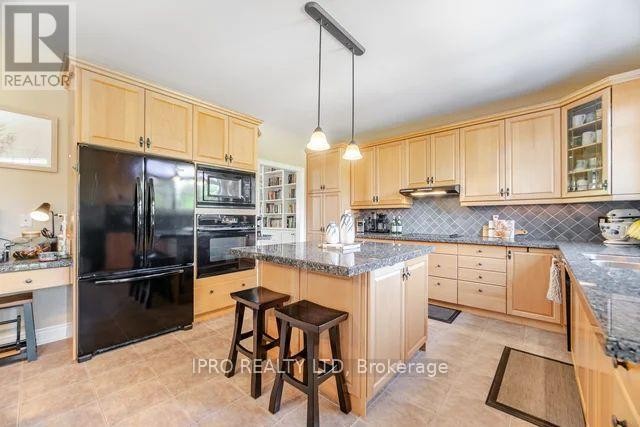 












37 LINKS LANE

,
Brampton (Credit Valley),




Ontario
L6Y5H2

