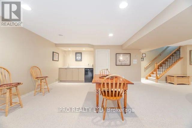 












37 LINKS LANE

,
Brampton (Credit Valley),




Ontario
L6Y5H2

