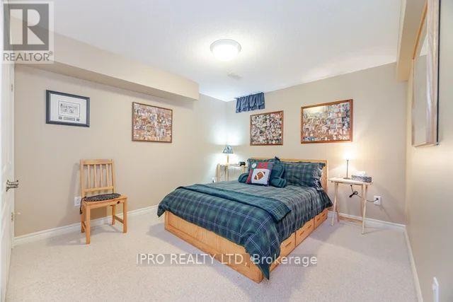 












37 LINKS LANE

,
Brampton (Credit Valley),




Ontario
L6Y5H2

