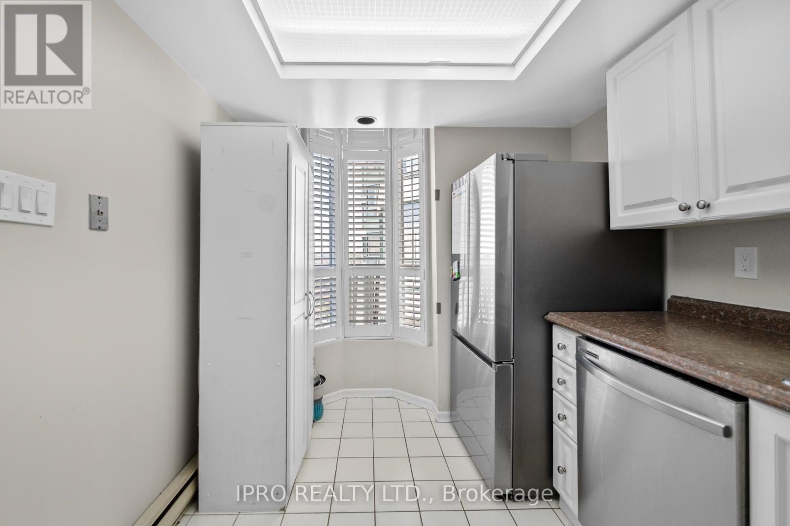 












2106 - 4460 TUCANA COURT

,
Mississauga (Hurontario),




Ontario
L5R3K9

