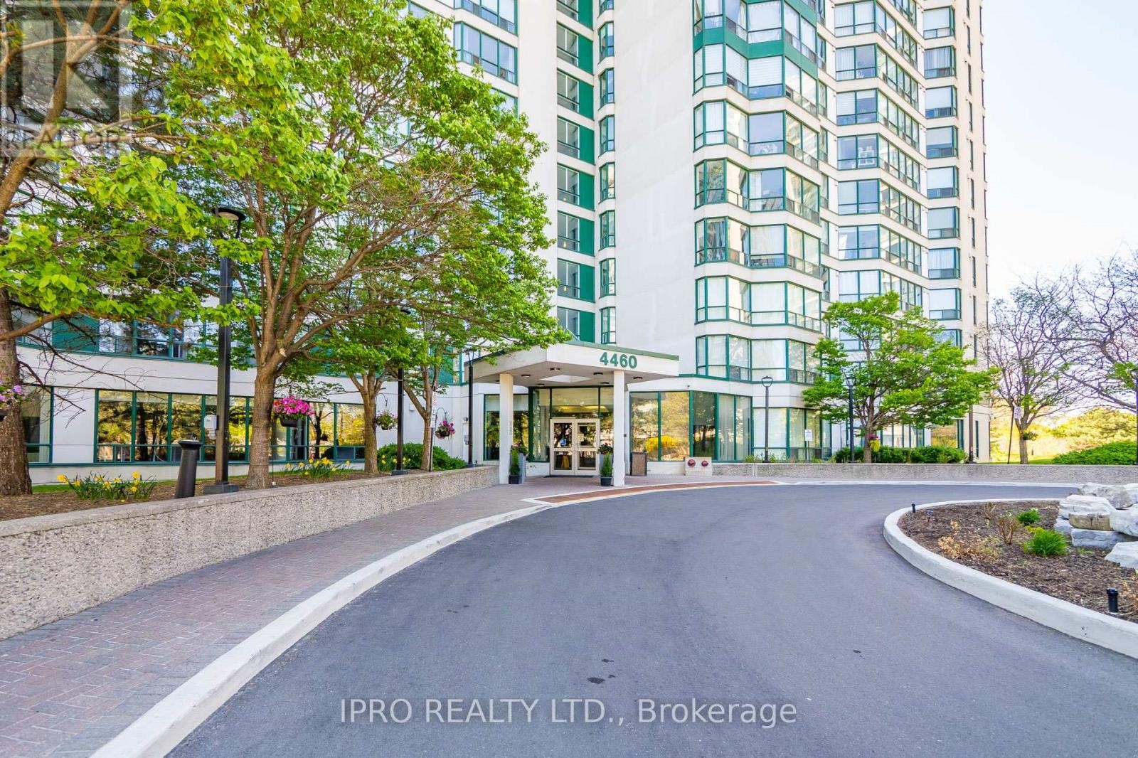 












2106 - 4460 TUCANA COURT

,
Mississauga (Hurontario),




Ontario
L5R3K9

