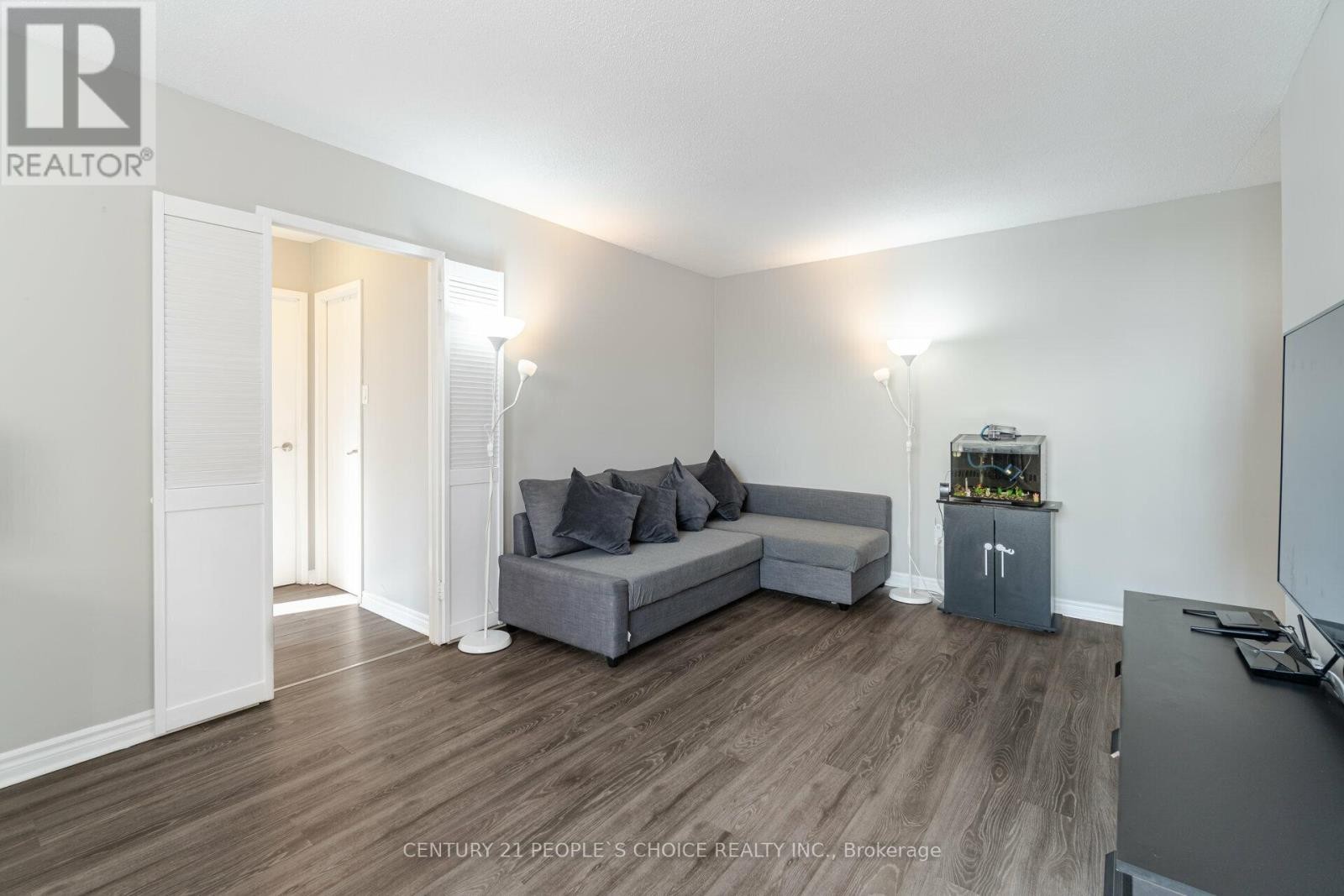












205 - 3065 QUEEN FREDERICA DRIVE

,
Mississauga (Applewood),




Ontario
L4Y3A3


