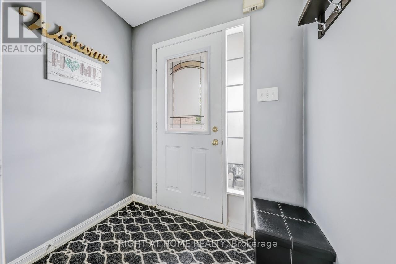












23 SEED HOUSE LANE

,
Halton Hills (Georgetown),




Ontario
L7G6K3

