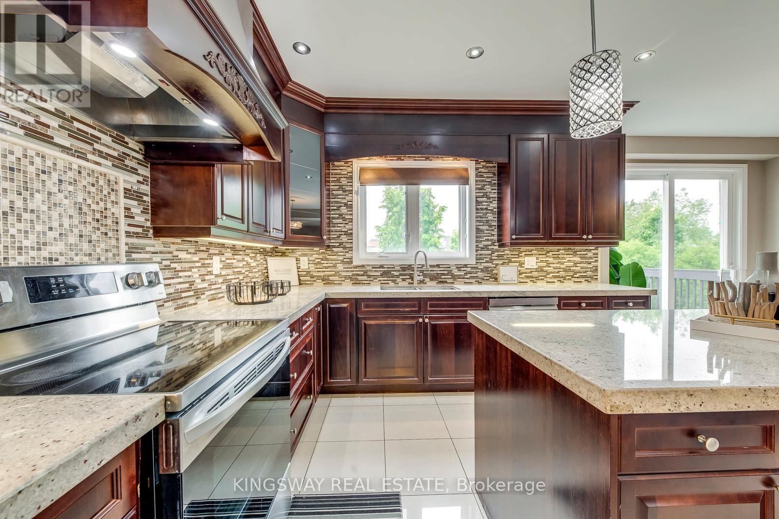 












2382 MILLSTONE DRIVE

,
Oakville (WM Westmount),




Ontario
L6M0K6

