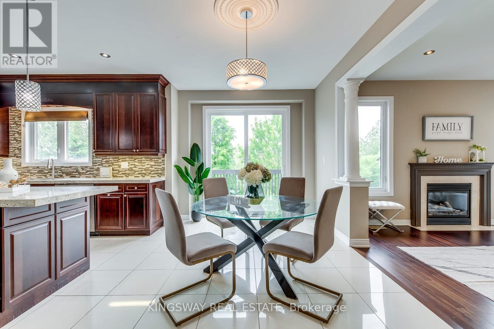 












2382 MILLSTONE DRIVE

,
Oakville (WM Westmount),




Ontario
L6M0K6

