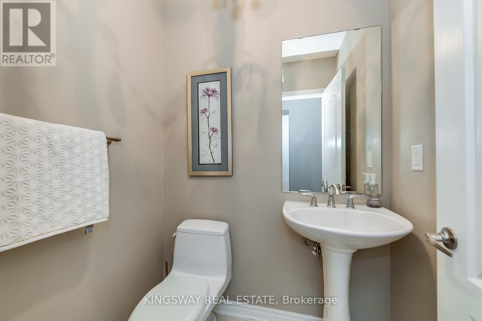 












2382 MILLSTONE DRIVE

,
Oakville (WM Westmount),




Ontario
L6M0K6

