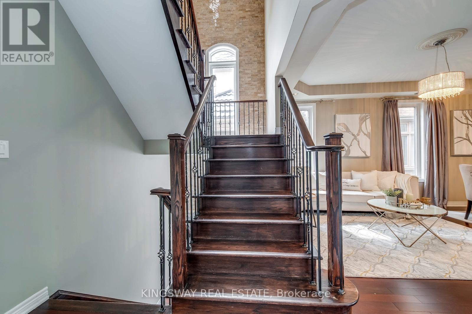 












2382 MILLSTONE DRIVE

,
Oakville (WM Westmount),




Ontario
L6M0K6

