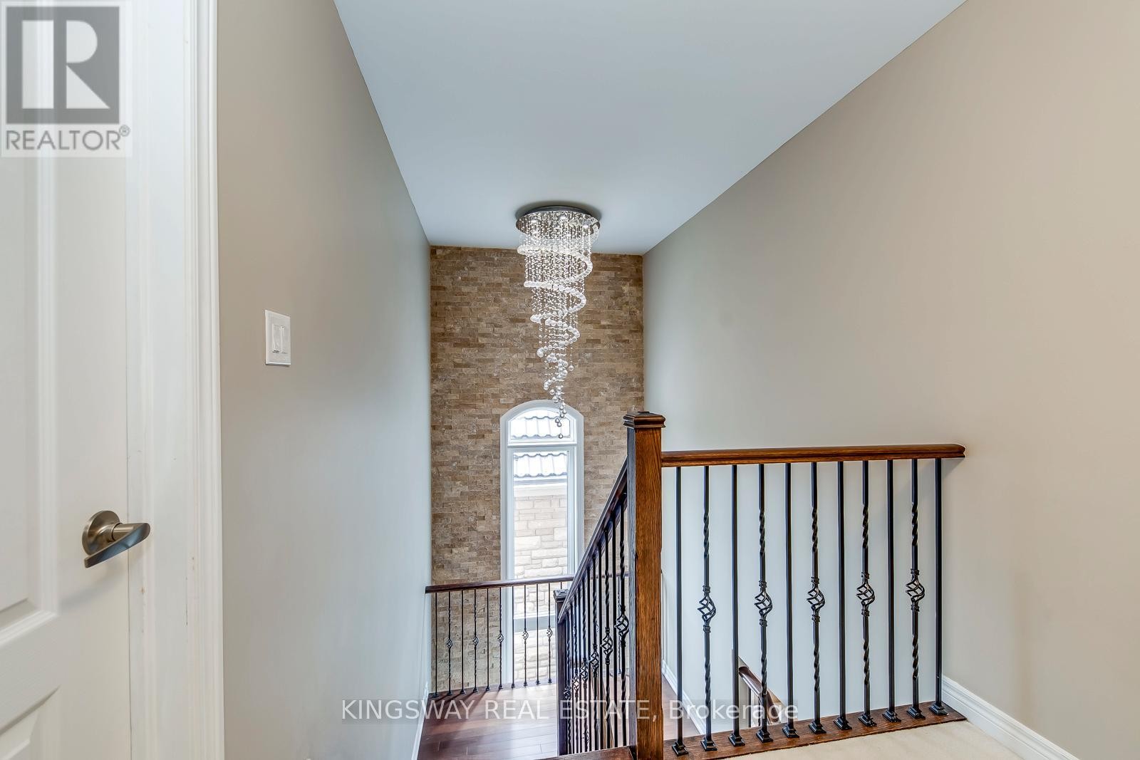 












2382 MILLSTONE DRIVE

,
Oakville (WM Westmount),




Ontario
L6M0K6

