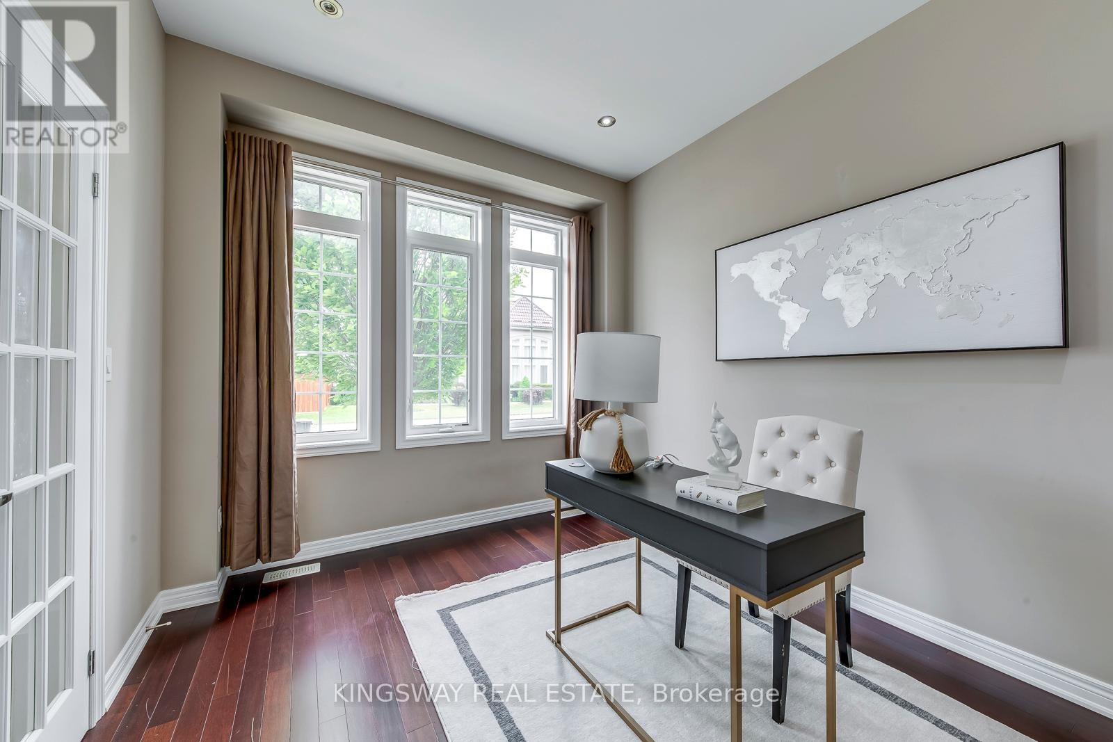 












2382 MILLSTONE DRIVE

,
Oakville (WM Westmount),




Ontario
L6M0K6

