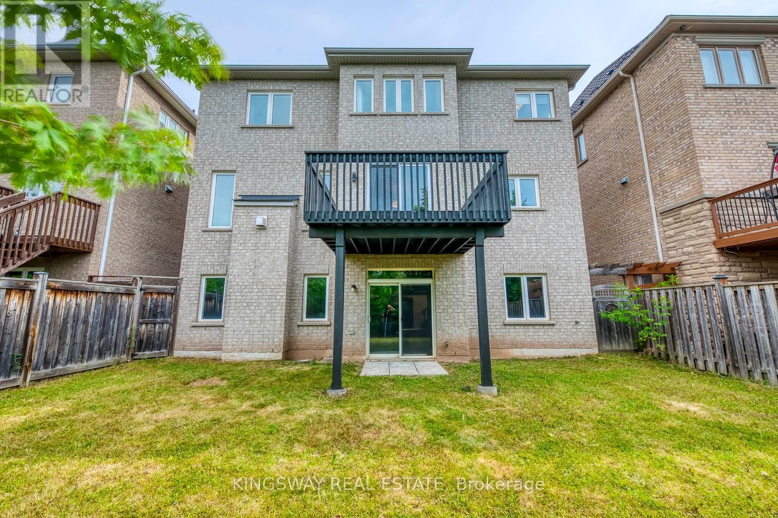 












2382 MILLSTONE DRIVE

,
Oakville (WM Westmount),




Ontario
L6M0K6

