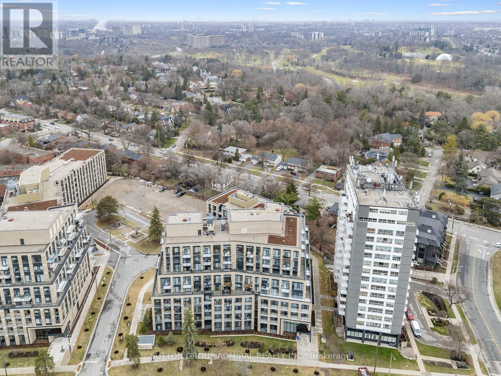 












218 - 293 THE KINGSWAY

,
Toronto (Edenbridge-Humber Valley),




Ontario
M9A0E8

