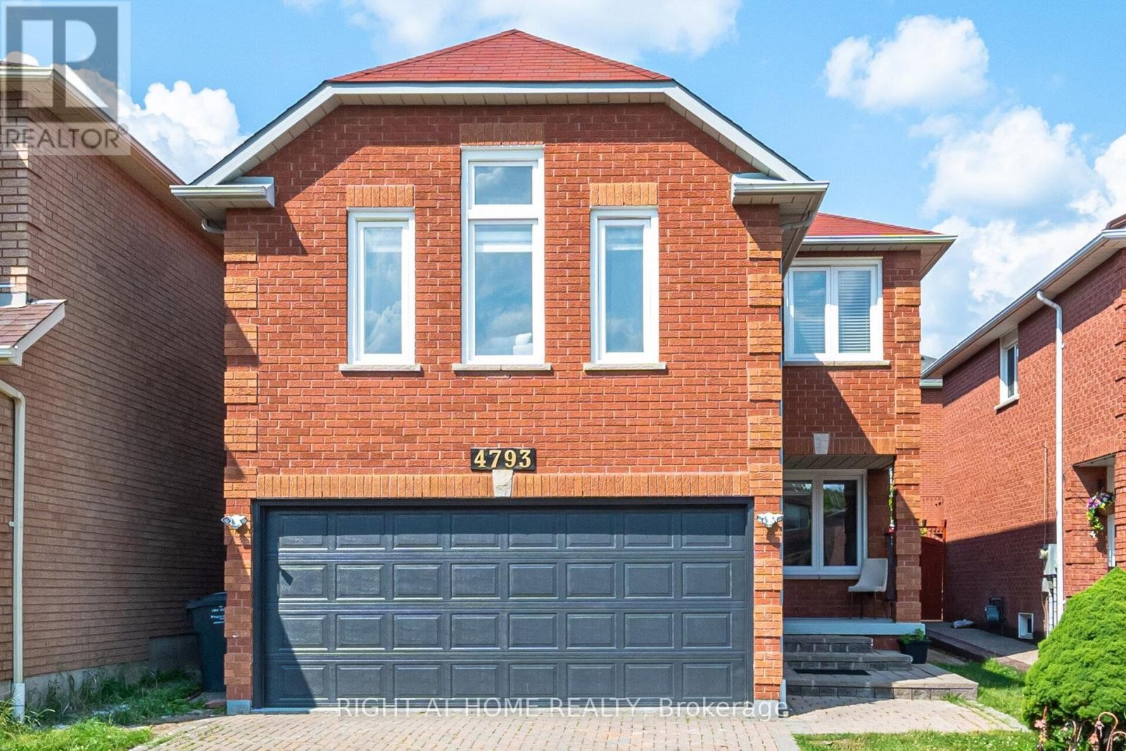 












4793 ROSEBUSH ROAD

,
Mississauga (East Credit),




Ontario
L5M5N2

