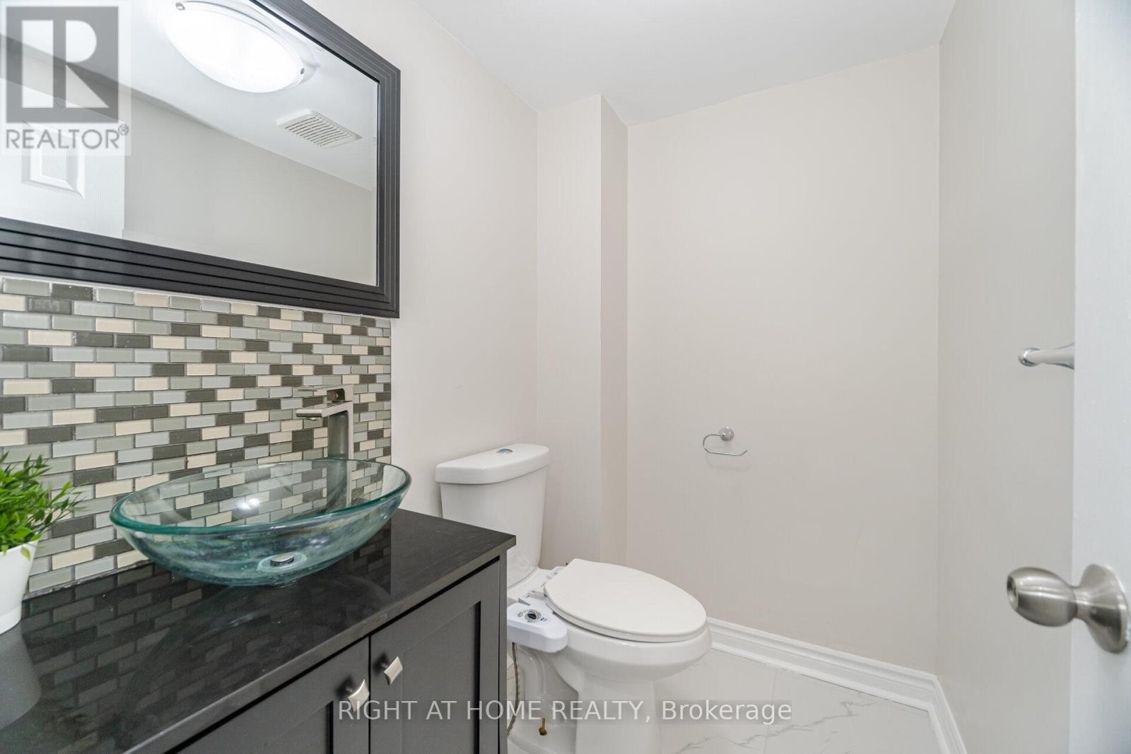 












4793 ROSEBUSH ROAD

,
Mississauga (East Credit),




Ontario
L5M5N2

