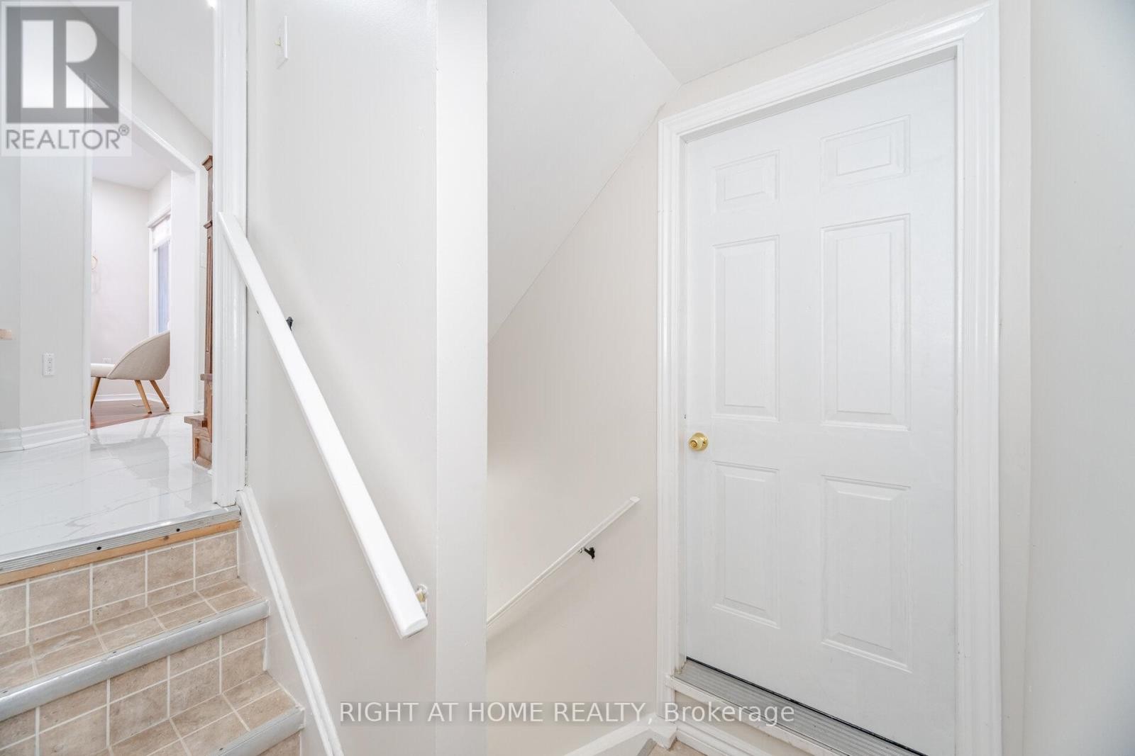 












4793 ROSEBUSH ROAD

,
Mississauga (East Credit),




Ontario
L5M5N2

