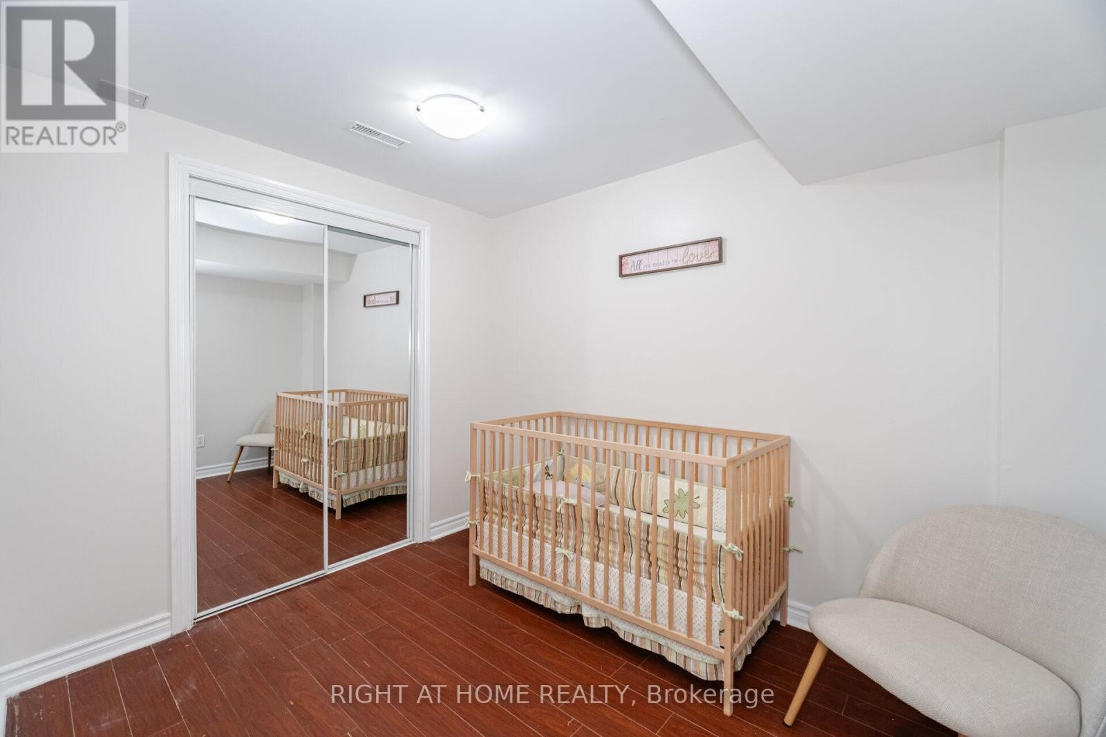 












4793 ROSEBUSH ROAD

,
Mississauga (East Credit),




Ontario
L5M5N2

