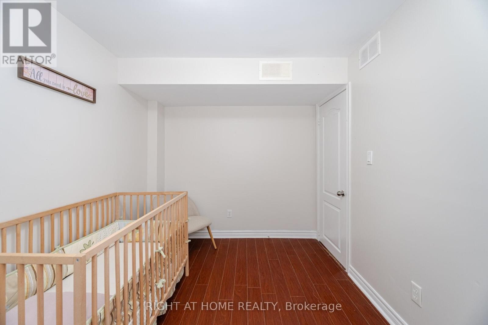 












4793 ROSEBUSH ROAD

,
Mississauga (East Credit),




Ontario
L5M5N2

