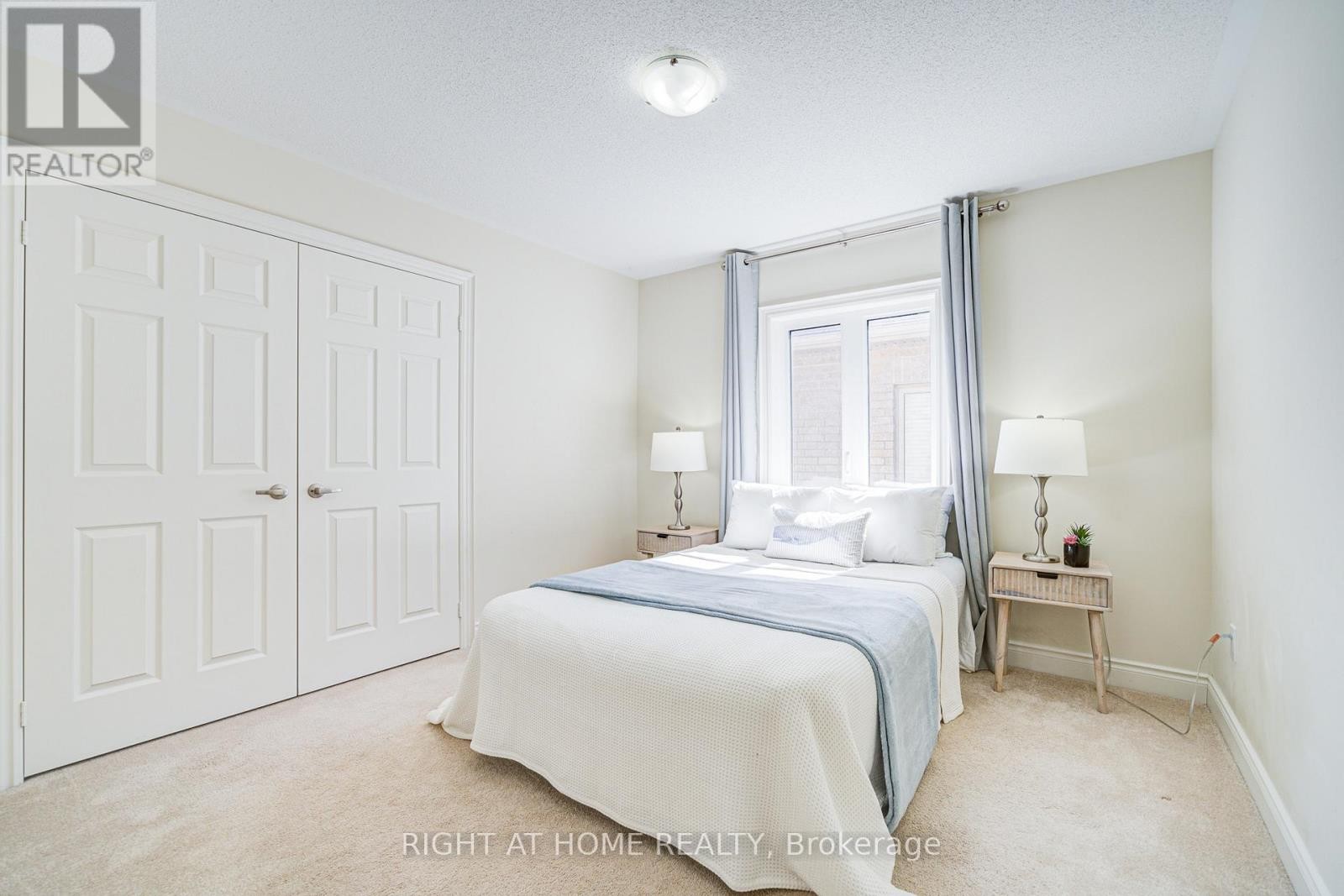 












498 WHEAT BOOM DRIVE

,
Oakville (JM Joshua Meadows),




Ontario
L6H0S7


