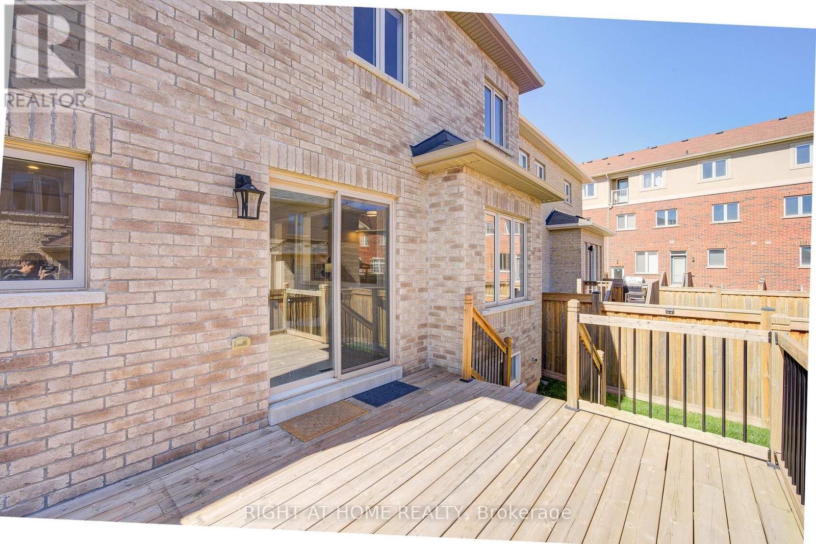 












498 WHEAT BOOM DRIVE

,
Oakville (JM Joshua Meadows),




Ontario
L6H0S7

