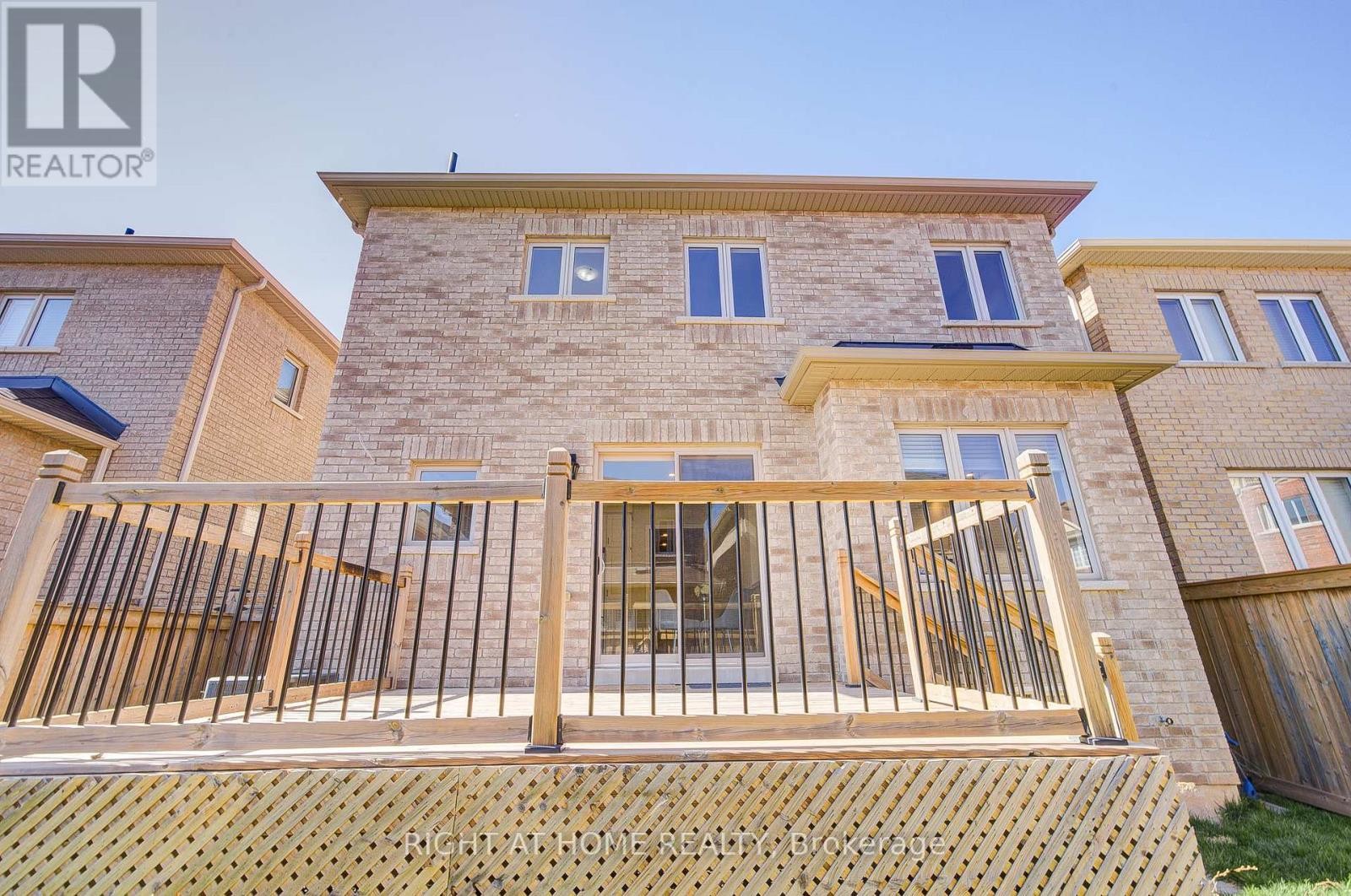 












498 WHEAT BOOM DRIVE

,
Oakville (JM Joshua Meadows),




Ontario
L6H0S7

