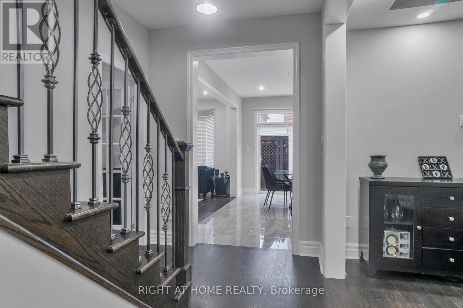 












39 WALBROOK ROAD

,
Brampton (Credit Valley),




Ontario
L6X4N4

