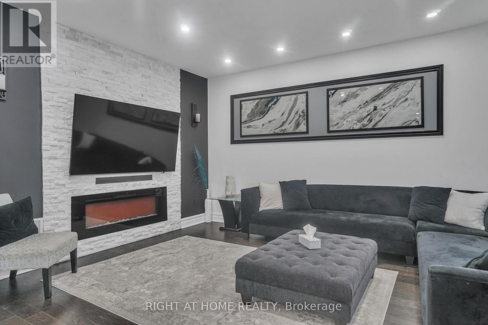 












39 WALBROOK ROAD

,
Brampton (Credit Valley),




Ontario
L6X4N4

