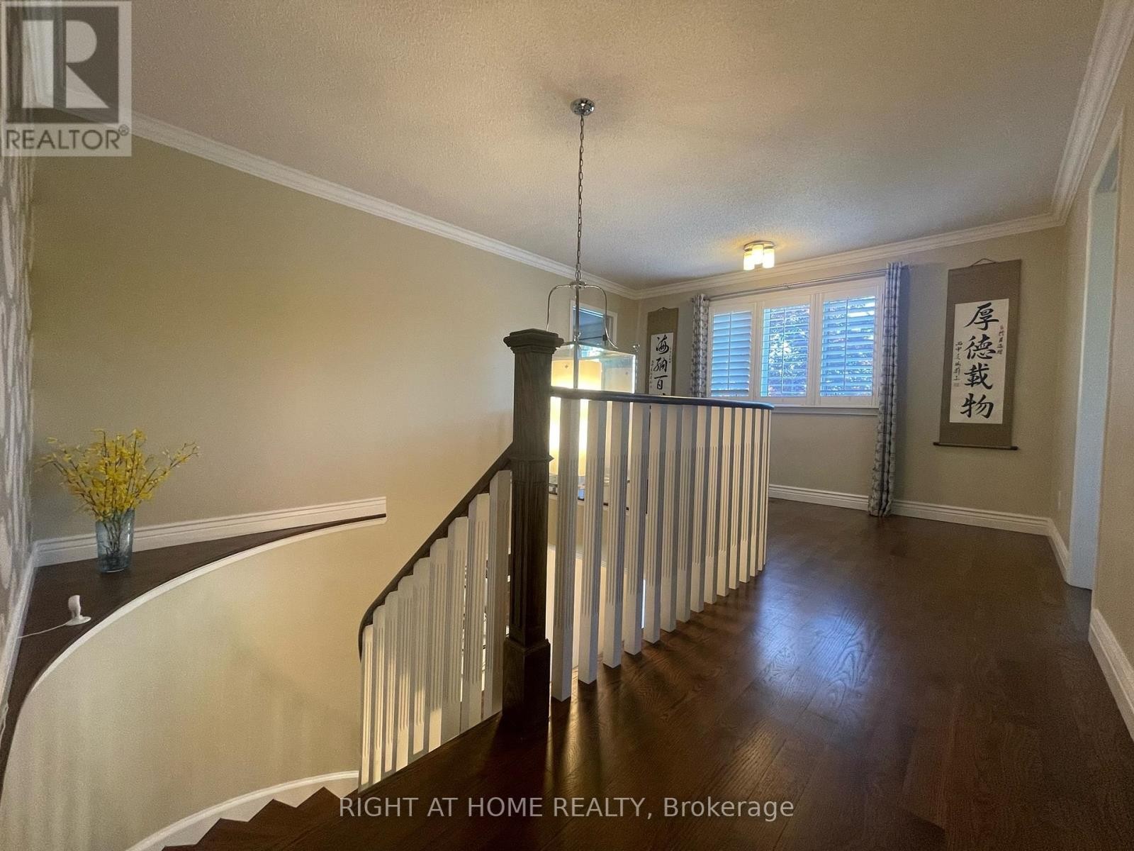 












1299 WINDRUSH DRIVE

,
Oakville (GA Glen Abbey),




Ontario
L6M1W4

