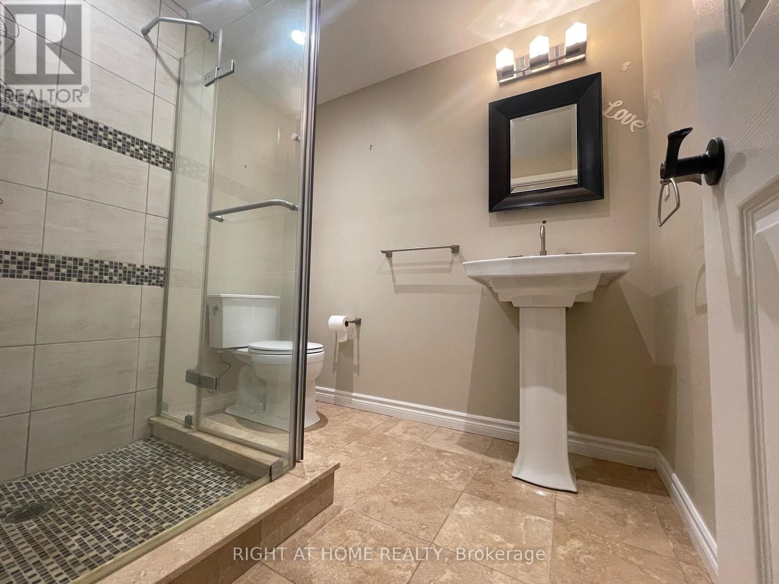 












1299 WINDRUSH DRIVE

,
Oakville (GA Glen Abbey),




Ontario
L6M1W4

