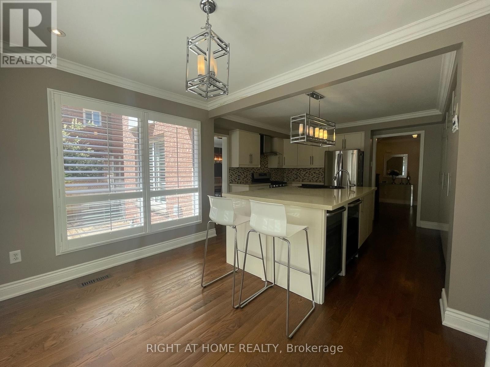 












1299 WINDRUSH DRIVE

,
Oakville (GA Glen Abbey),




Ontario
L6M1W4

