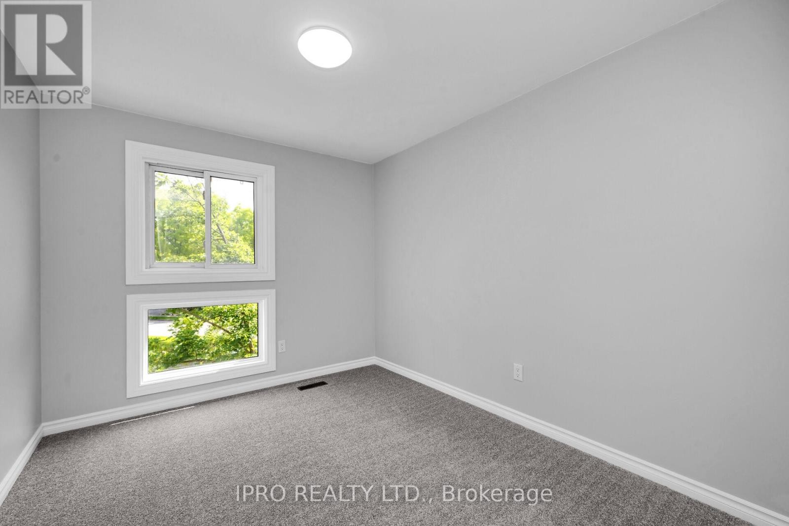 












20 - 550 CHILDS DRIVE

,
Milton (TM Timberlea),




Ontario
L9T3P3

