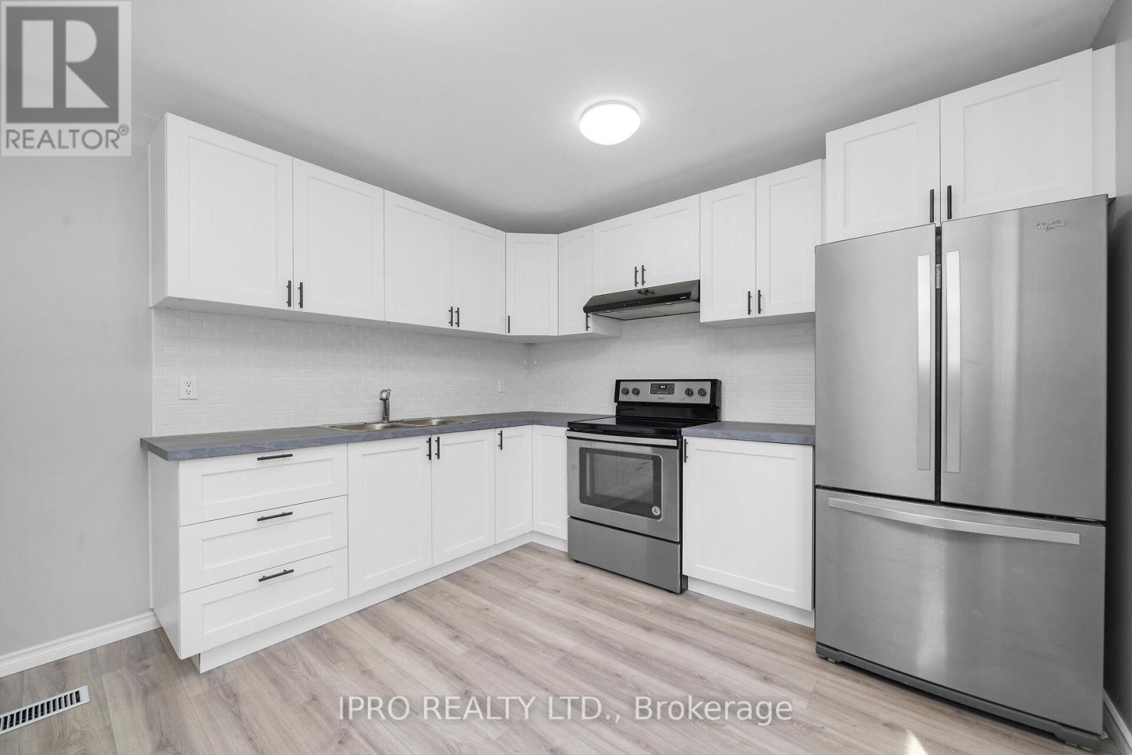












20 - 550 CHILDS DRIVE

,
Milton (TM Timberlea),




Ontario
L9T3P3

