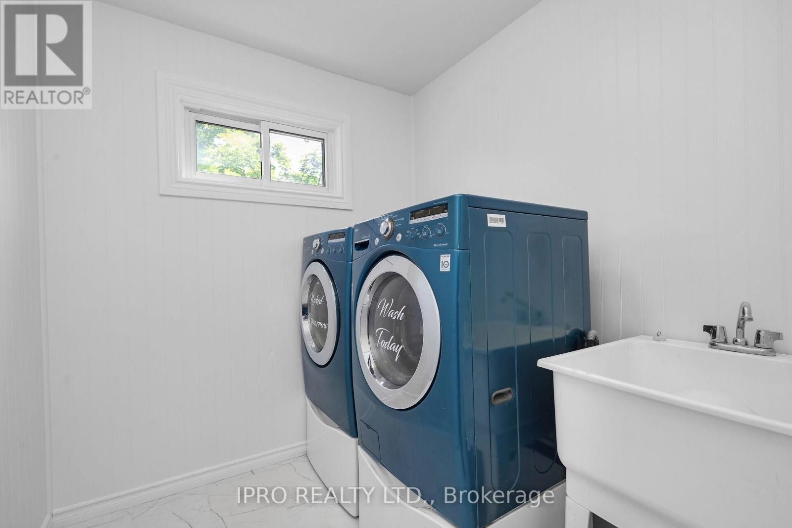 












20 - 550 CHILDS DRIVE

,
Milton (TM Timberlea),




Ontario
L9T3P3

