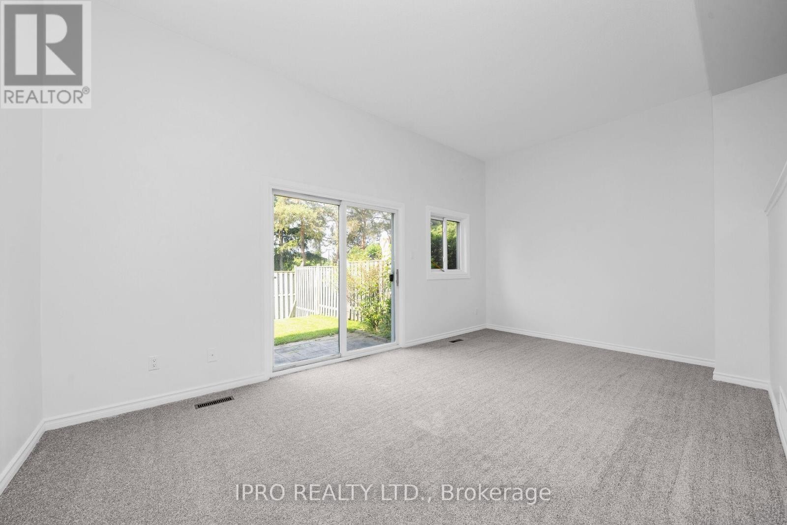 












20 - 550 CHILDS DRIVE

,
Milton (TM Timberlea),




Ontario
L9T3P3

