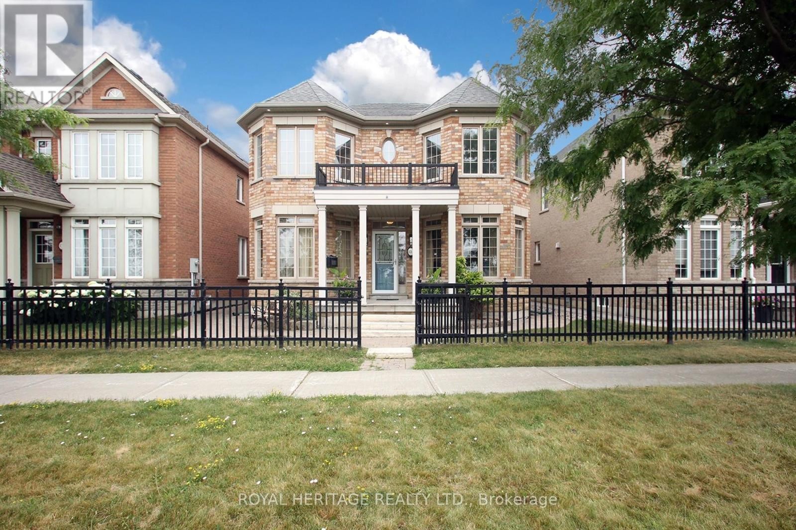 












178 BEFFORT ROAD

,
Toronto (Downsview-Roding-CFB),




Ontario
M3K1N9

