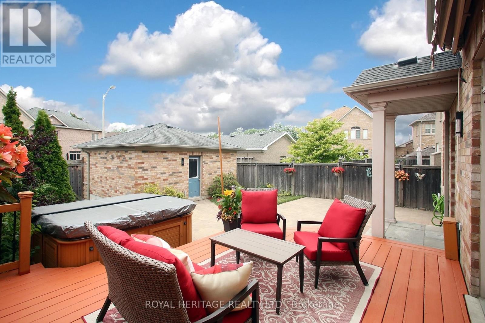 












178 BEFFORT ROAD

,
Toronto (Downsview-Roding-CFB),




Ontario
M3K1N9

