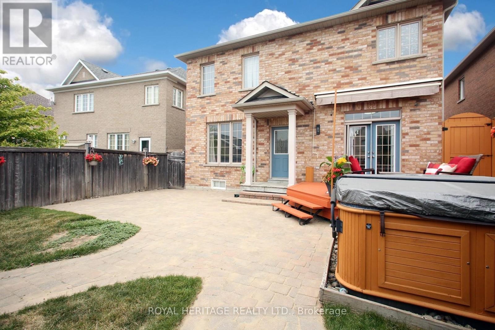 












178 BEFFORT ROAD

,
Toronto (Downsview-Roding-CFB),




Ontario
M3K1N9

