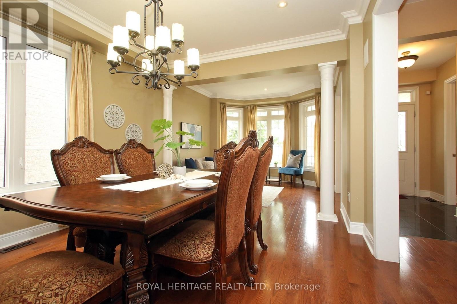 












178 BEFFORT ROAD

,
Toronto (Downsview-Roding-CFB),




Ontario
M3K1N9

