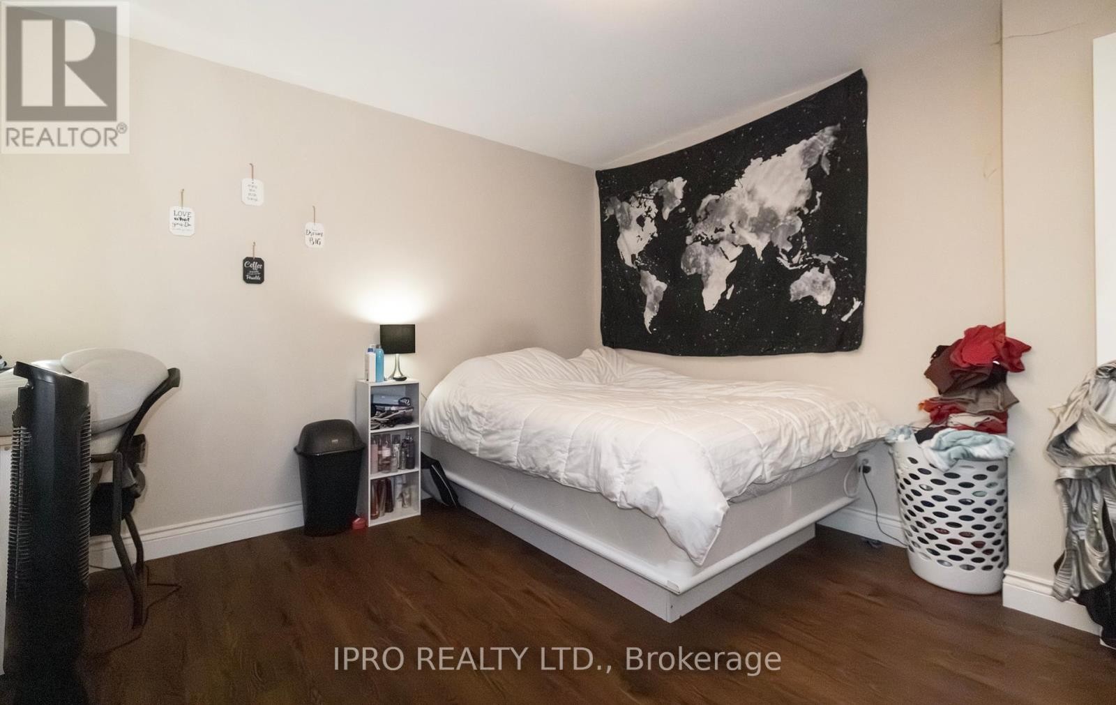 












210 MAIN STREET N

,
Halton Hills (AC Acton),




Ontario
L7J1W9

