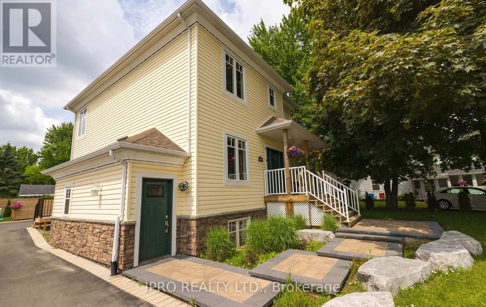 












210 MAIN STREET N

,
Halton Hills (AC Acton),




Ontario
L7J1W9

