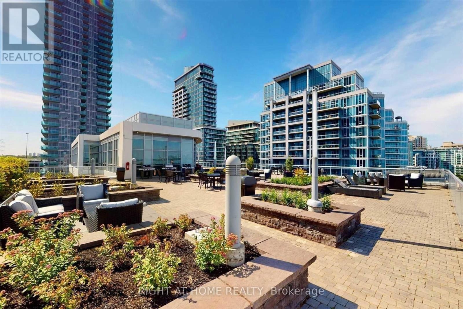 












422 - 80 MARINE PARADE DRIVE

,
Toronto (Mimico),




Ontario
M8V0A3

