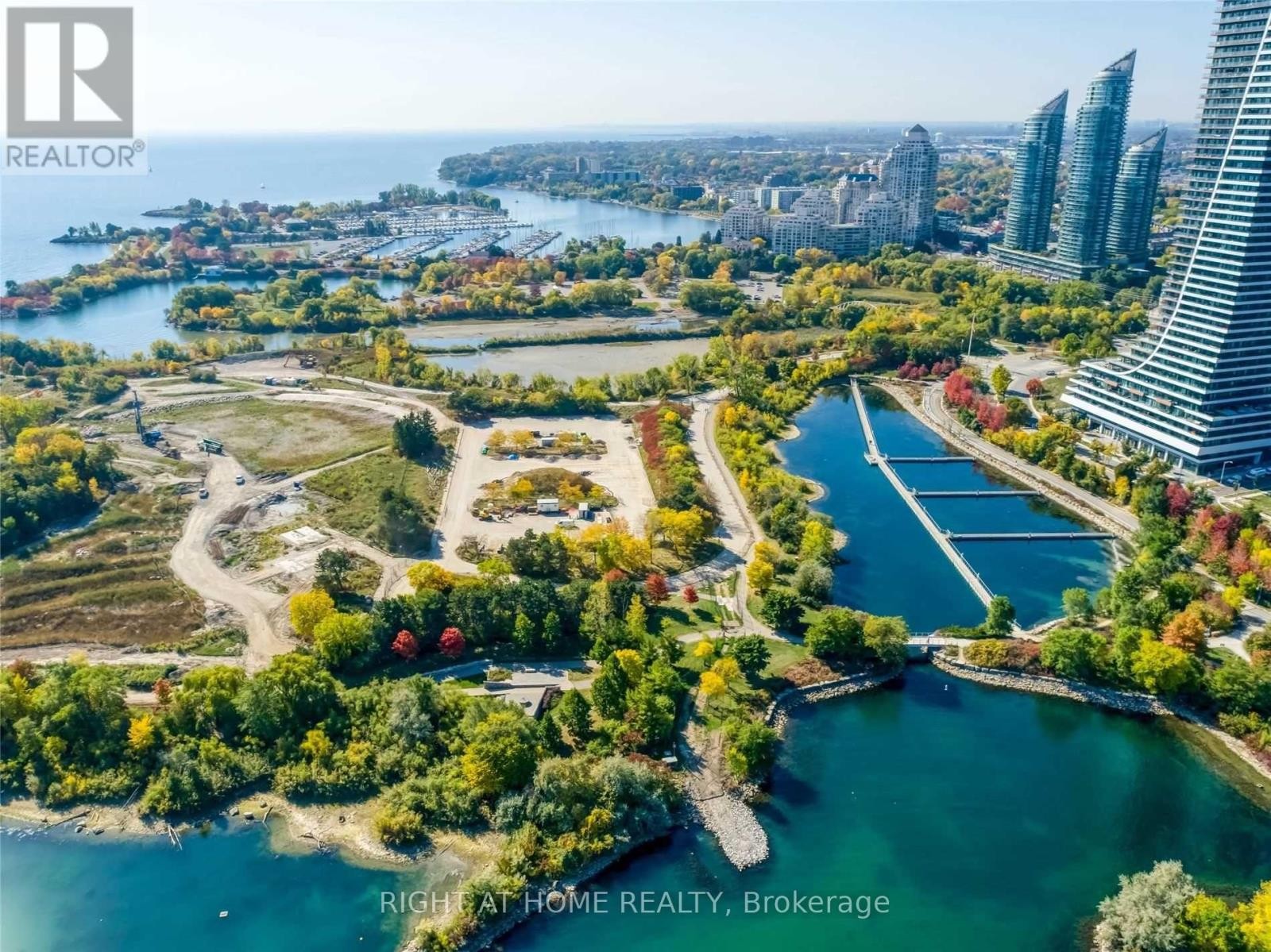 












422 - 80 MARINE PARADE DRIVE

,
Toronto (Mimico),




Ontario
M8V0A3

