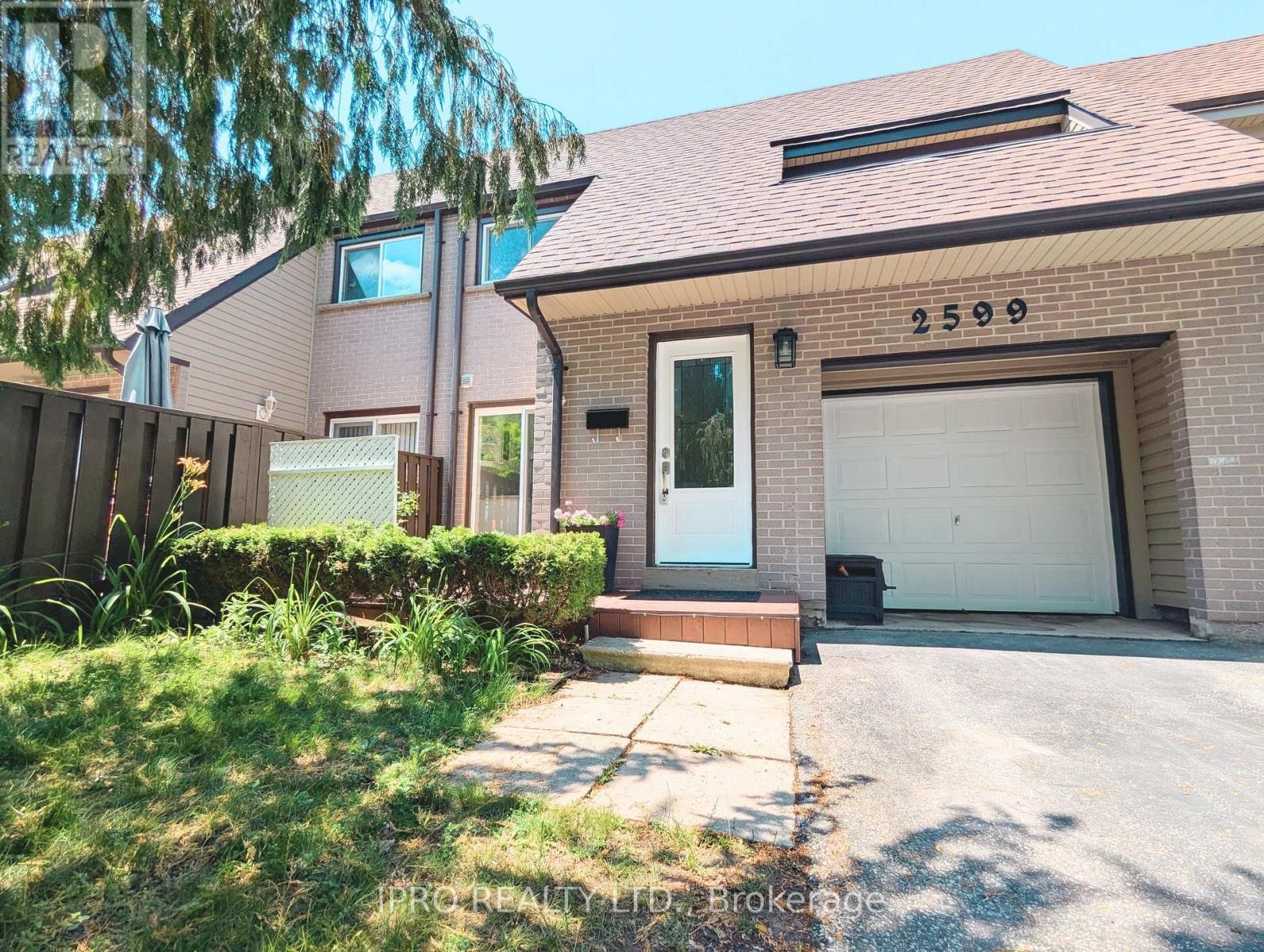 












2599 INLAKE COURT

,
Mississauga (Meadowvale),




Ontario
L5N2M9

